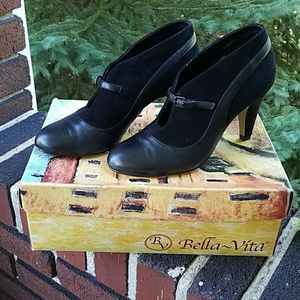 Bella Vita Neely bootie